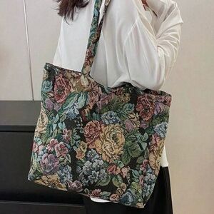 Vintage Style Floral Tote Bag Black